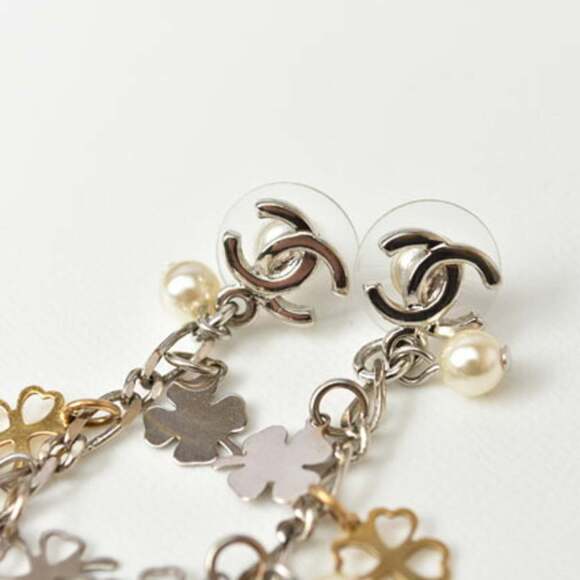 CHANEL Gold Pearl Love Earrings - Picture 6 of 8